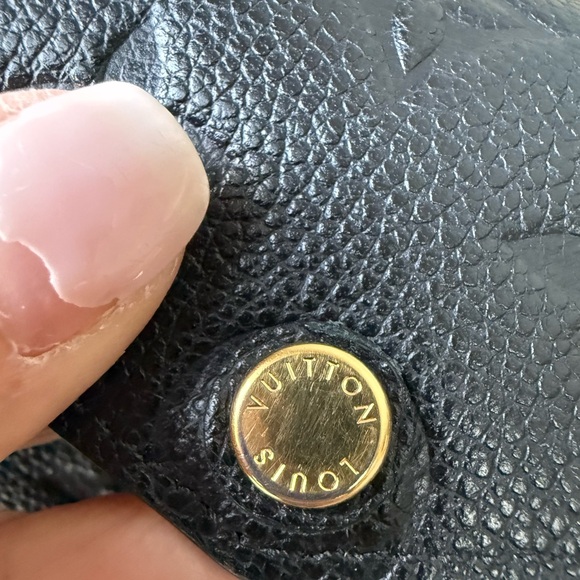 Louis Vuitton Noir Empreinte Key Pouch - Picture 16 of 16